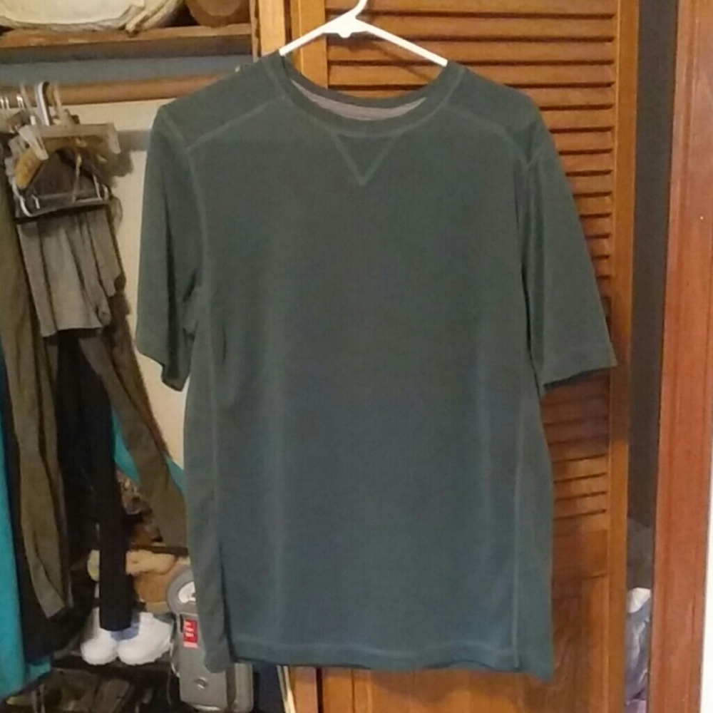 Dark green men's t-shirt